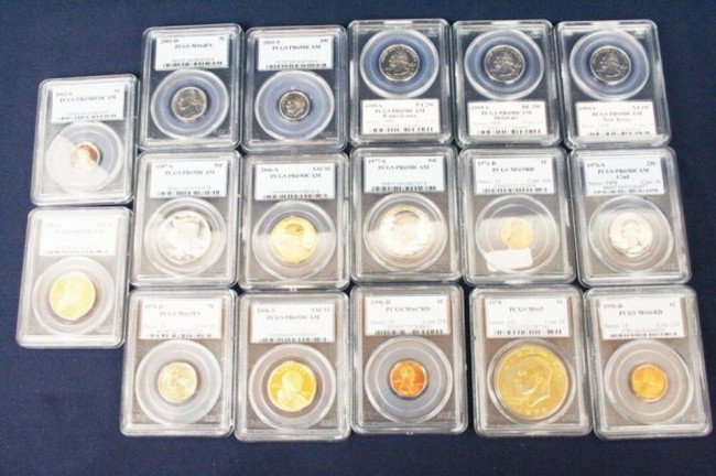 USA-LOT 17 PCGS GRADED QUARTERS DIMES NICKELS ++: USA-LOT 17 PCGS GRADED QUARTERS DIMES NICKELS ++ To include: 1978 MS65 Eisenhower dollar; (3) 2006-S PR69 DCAM Sacagawea dollars;(2) 1997-S PR69 DCAM Kennedy Halves; 1976 PR69 DCAM CLAD and (3) 1999-S