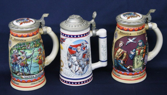 2x 1989 ANHEUSER-BUSCH & A LONGTON BEER STEIN: 2x 1989 ANHEUSER-BUSCH & A LONGTON BEER STEIN Two Steins. 1492 - 1992 Discovery of America, "Nina" and "Santa Maria". and A Robert E Lee Heroes of the Civil War Tankard number D 2765. Size: 8" Conditi