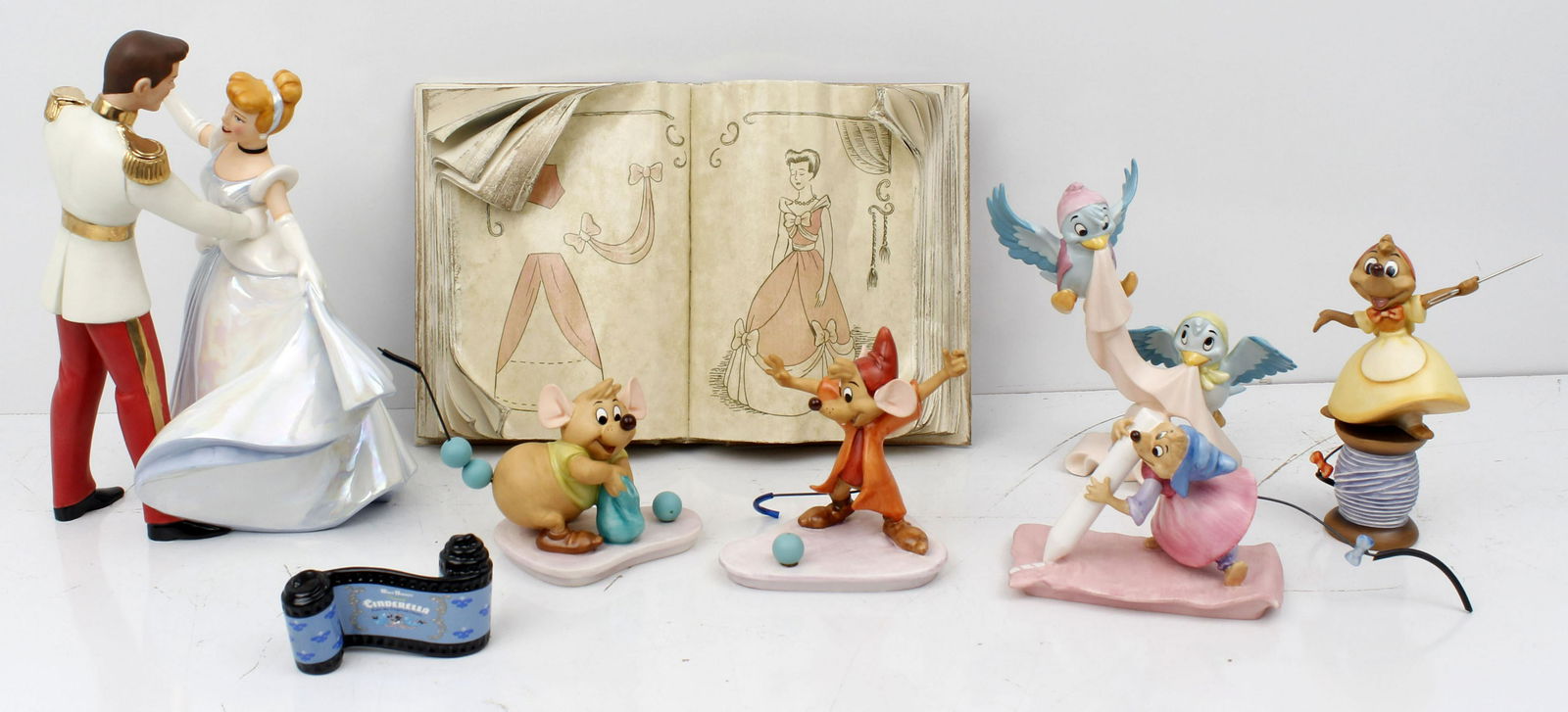 WDCC DISNEY CINDERELLA COLLECTIBLE FIGURINE LOT (1 of 3)