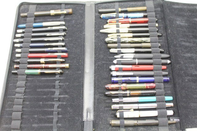 31 FOUNTAIN PENS: PELIKAN,WATERMAN,DIPLOMAT & MORE: 31 FOUNTAIN PENS: PELIKAN,WATERMAN,DIPLOMAT & MORE Includes pens made by: Pelikan, Parker, Diplomat, Waterman, Sheaffer, and more. Some of the pens need new nibs, but the barrels on the pens are in go