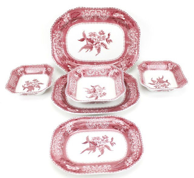 LOT OF SPODE CAMILLA TRANSFERWARE SERVING PIECES: LOT OF SPODE CAMILLA TRANSFERWARE SERVING PIECES A varied grouping of Spode Camilla red transferware china, to include 3 trays (16", 14.25", 12") and 3 bowls (9", 8", 7 3/4"). 6 pieces in total. Size: