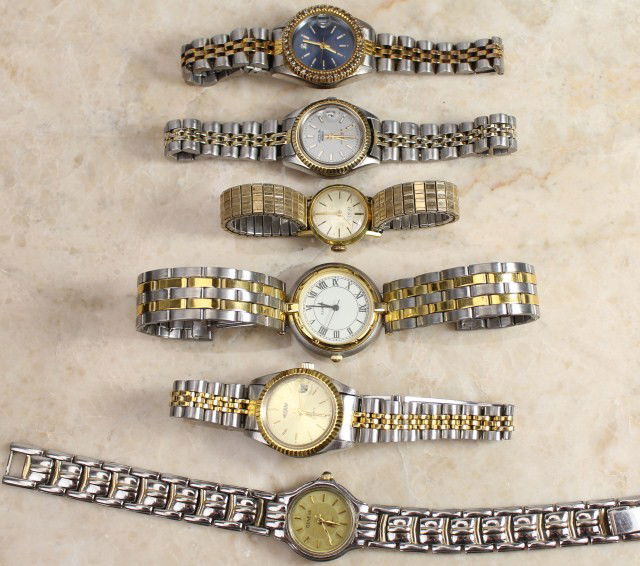 LADIES 2 TONE WATCH LOT OF 6: LADIES 2 TONE WATCH LOT OF 6 Lot of vintage wrist watches mainly 1980s. Includes: Medana, Geneva, Acqua, Gruen, Borel. A mix of styles. All with 2 tone bands. Condition: VGC Est. 75-150 Lot 18571