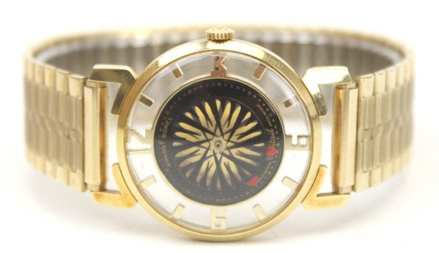 MENS ERNEST BOREL KALEIDOSCOPE COCKTAIL WATCH: MENS ERNEST BOREL KALEIDOSCOPE COCKTAIL WATCH Ernest Borel cocktail kaleidoscope watch in good running condition with gold tone expandable band. Size: 28mm crystal Condition: VGC RUNNING Est. 150-300 