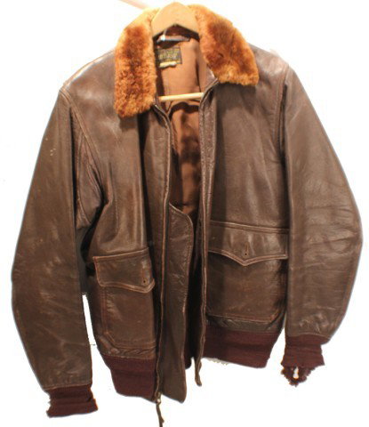 UNIFORM - US AVIATOR G1 TYPE LEATHER JACKET: UNIFORM - US AVIATOR G1 TYPE LEATHER JACKET Leather flight jacket, type G-1. Monarch MFG co. Size 40R. Condition: Light wear. Fair/Good. EST. 100-200