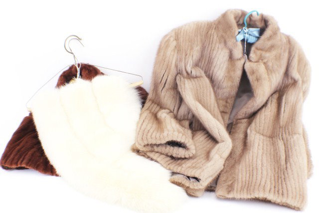 MINK COAT, FOX COAT, RABBIT SHAWL: MINK COAT, FOX COAT, RABBIT SHAWL Brown Mink coat. Armpit to armpit 15'' collar to tail 31'' shoulder to cuff 23''. Red fox half-sleeve coat. Collar to tail 18'' shoulder to shoulder 17''. White rabbi