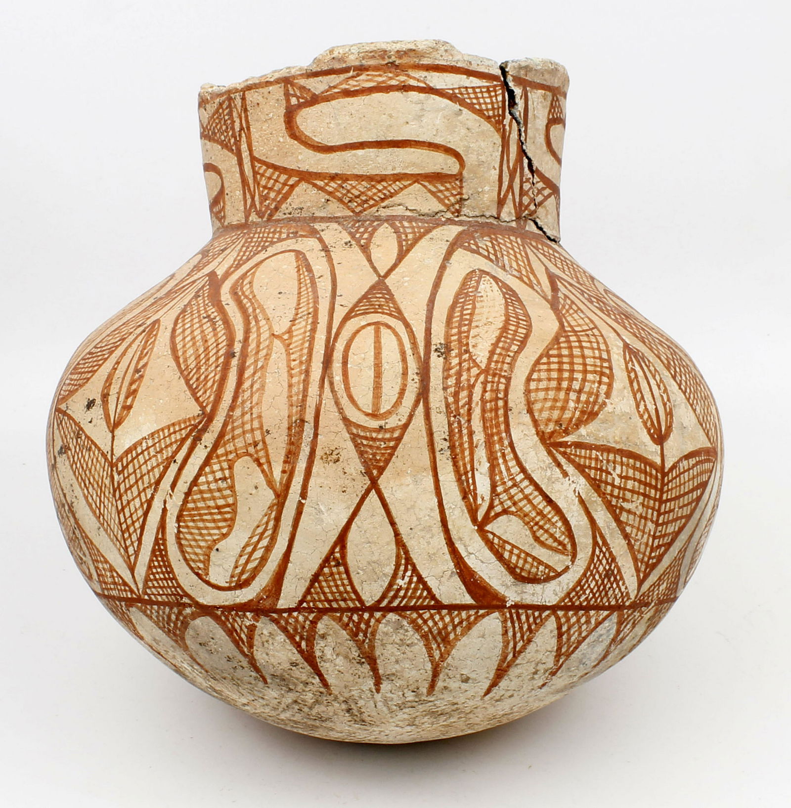 ANCIENT ANASAZI ROUND CERAMIC TRIBAL VASE (1 of 3)