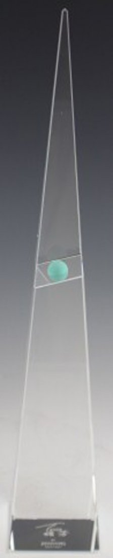 1997 LIMITED EDITION SWAROVSKI HONG KONG OBELISK: 1997 LIMITED EDITION SWAROVSKI HONG KONG OBELISK 1997 Swarovski Selection Hong Kong Limited Edition Art Object. Number 557/1997. Signed by the artist. In original box. Size: 12"