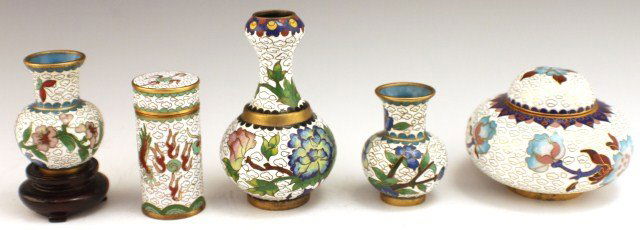 FIVE 20TH CENTURY CHINESE CLOISONNE ITEMS: FIVE 20TH CENTURY CHINESE CLOISONNE ITEMS 3 small white enameled vases and 2 lidded jars. Decorated with flowers and dragons in vivid colors. Size: Up to 3.5" tall