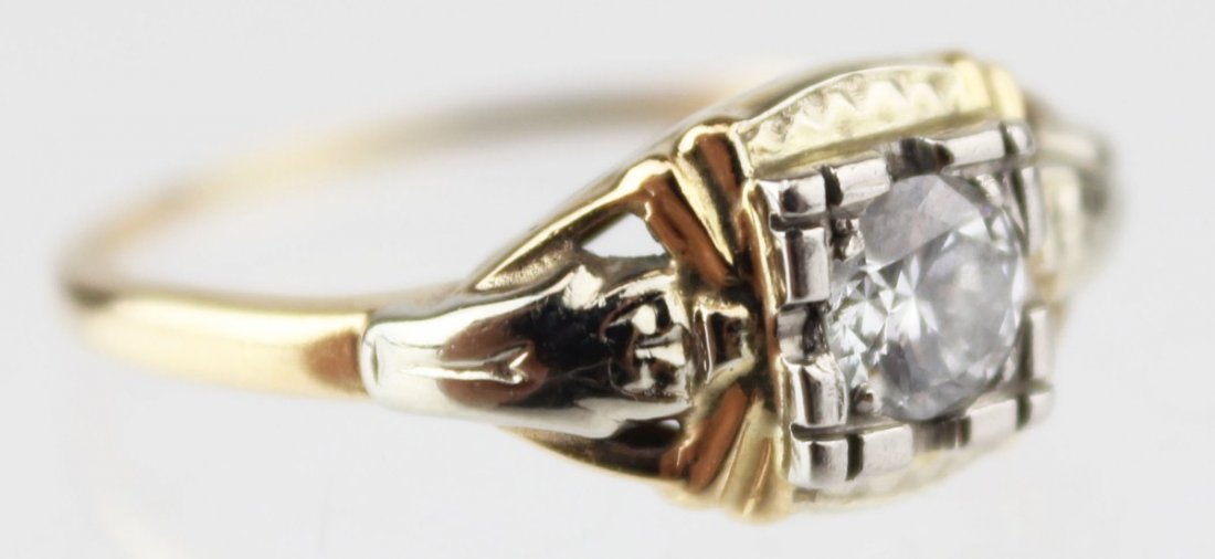 LADIES VINTAGE 14K DIAMOND SOLITAIRE - 0.25 CTW: LADIES VINTAGE 14K DIAMOND SOLITAIRE - 0.25 CTW Ladies vintage 14K yellow gold diamond solitaire. Ladies round bead set diamond, approximately 0.25 cts. Marked 14K. Size: 7.5, Weight: 2.3g, Est. 75-12