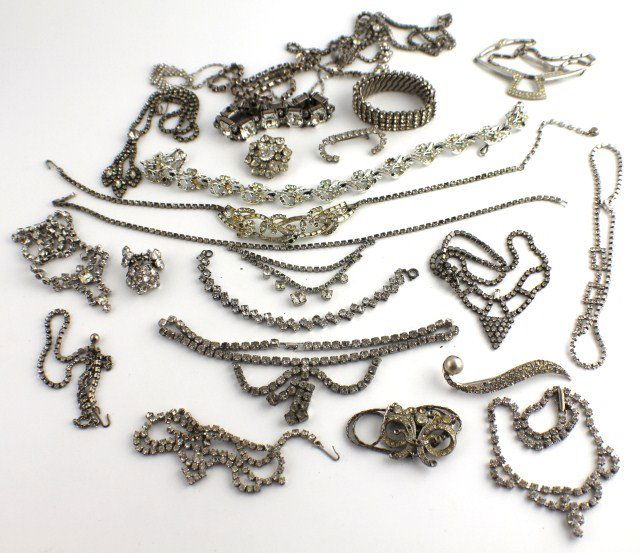 VINTAGE RHINESTONE COSTUME JEWELRY 24 PIECES: VINTAGE RHINESTONE COSTUME JEWELRY 24 PIECES 17 necklaces; three bracelets; three pins; one pair screw back earrings. Included are necklaces by Coro & After Thoughts. Weight: 1 lb, Est. 70-150, Lot: 3