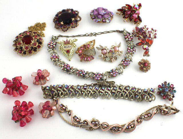 VINTAGE PINK/PURPLE COSTUME JEWELRY 15 PIECES: VINTAGE PINK/PURPLE COSTUME JEWELRY 15 PIECES 9 pins; two pairs earrings "Austria" and "West Germany"; four necklaces including "Coro". Weight: 0.8 lb Est. 50-100, Lot: 32264h