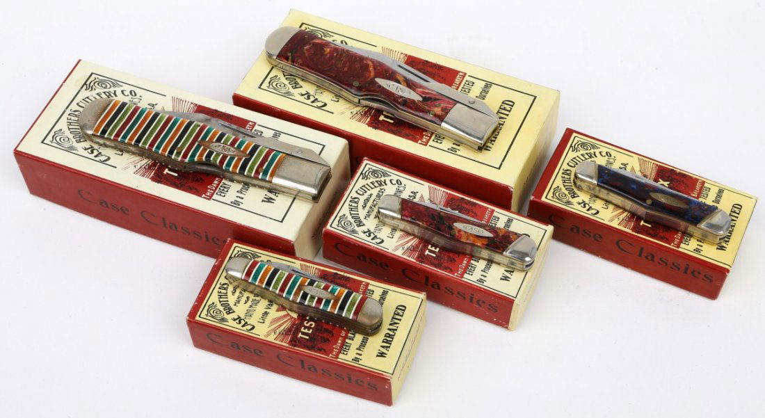 5 CASE XX POCKET KNIVES AND BOXES: 5 CASE XX POCKET KNIVES AND BOXES 5 Case XX Pocket Knives and Boxes to Include; Case Bradford 73109X Cranberry Gold Swirl, measures 3.25", no visible marks or scratches, includes COA. Case 73109 Good