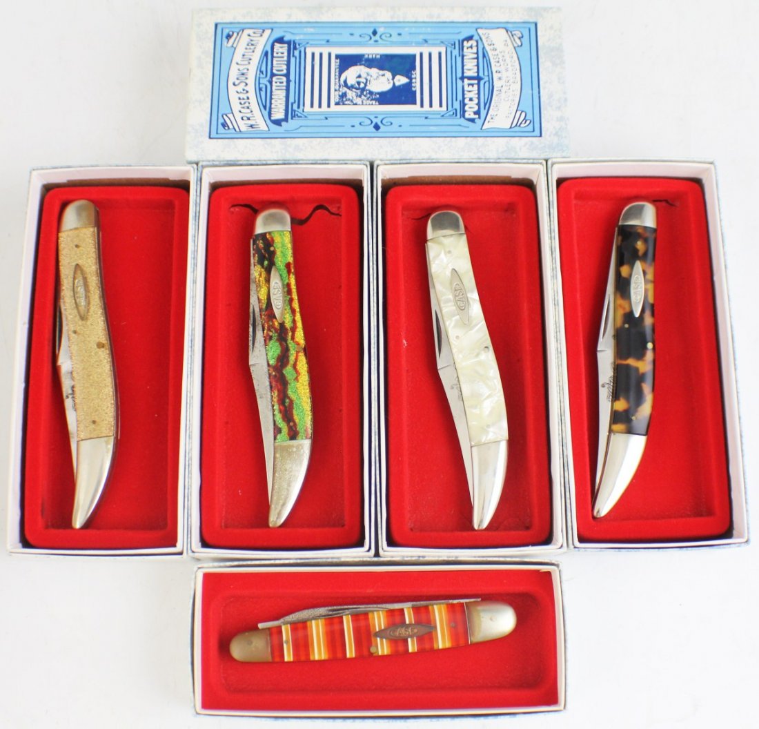CASE XX 5 POCKET KNIVES AND BOXES: CASE XX 5 POCKET KNIVES AND BOXES Lot of Case Knives and Boxes to include; Case 73091 Candy Stripe knife 1992, Blade shows minor rust spots, comes with COA, measures 5.5". Case 71098 Cracked Ice 1992,