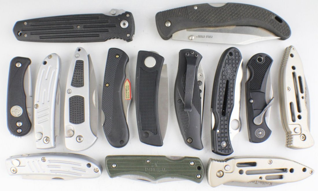 LOT OF MODERN TACTICAL SURVIVAL KNIVES AND CASE: LOT OF MODERN TACTICAL SURVIVAL KNIVES AND CASE Lot of Modern Tactical Survival Knives and case to include; Camillus, Kershaw, Gerber, Meyerco, Spyderco, Imperial "Ducks Unlimited", Knife Tech, Puma Z