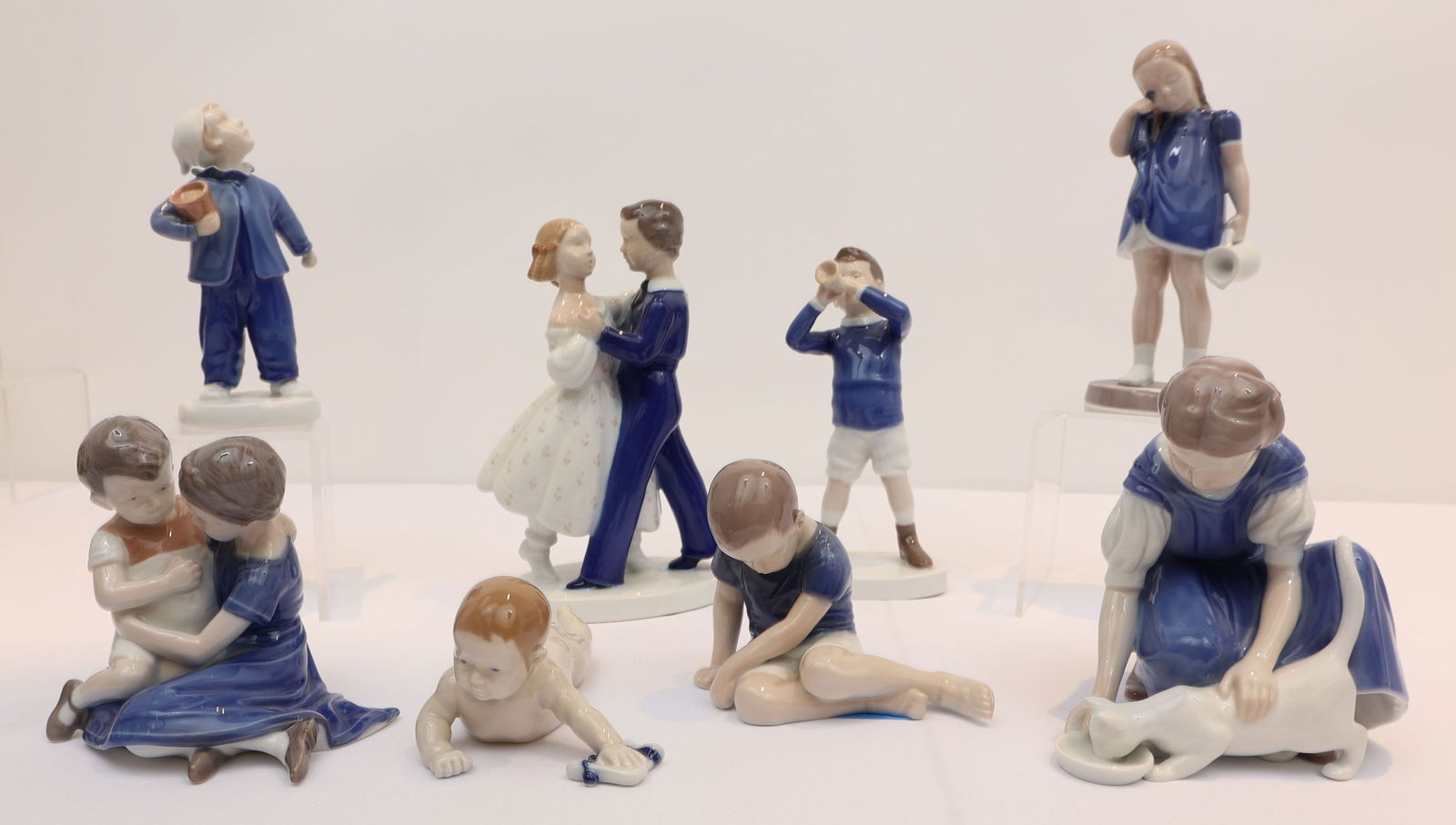 BING & GRONDEL LOT OF 8 CHILDREN FIGURINES (1 of 3)