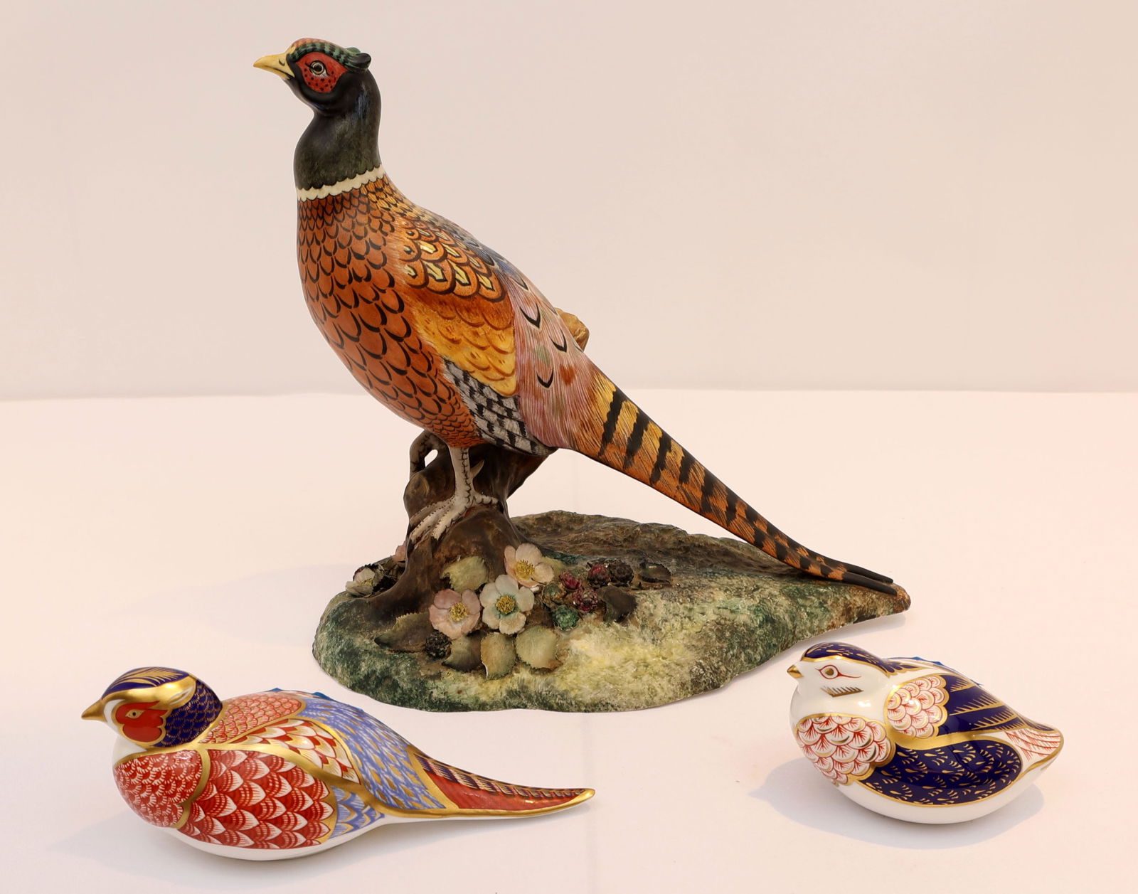 ROYAL CROWN LOT OF 3 DERBY BIRDS (1 of 3)