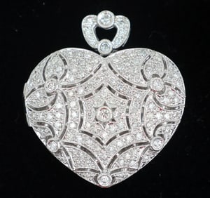 14K WHITE GOLD DIAMOND HEART LOCKET