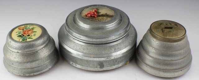 3 VINTAGE MUSICAL POWDER PUFF BOXES: 3 VINTAGE MUSICAL POWDER PUFF BOXES Lot of 3 musical powder puff boxes. All from unknown makers. One box is not working.