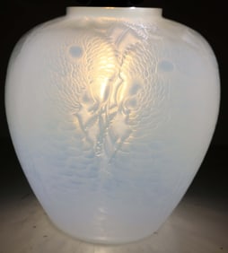 RENE LALIQUE CRYSTAL ALICANTE VASE 1927