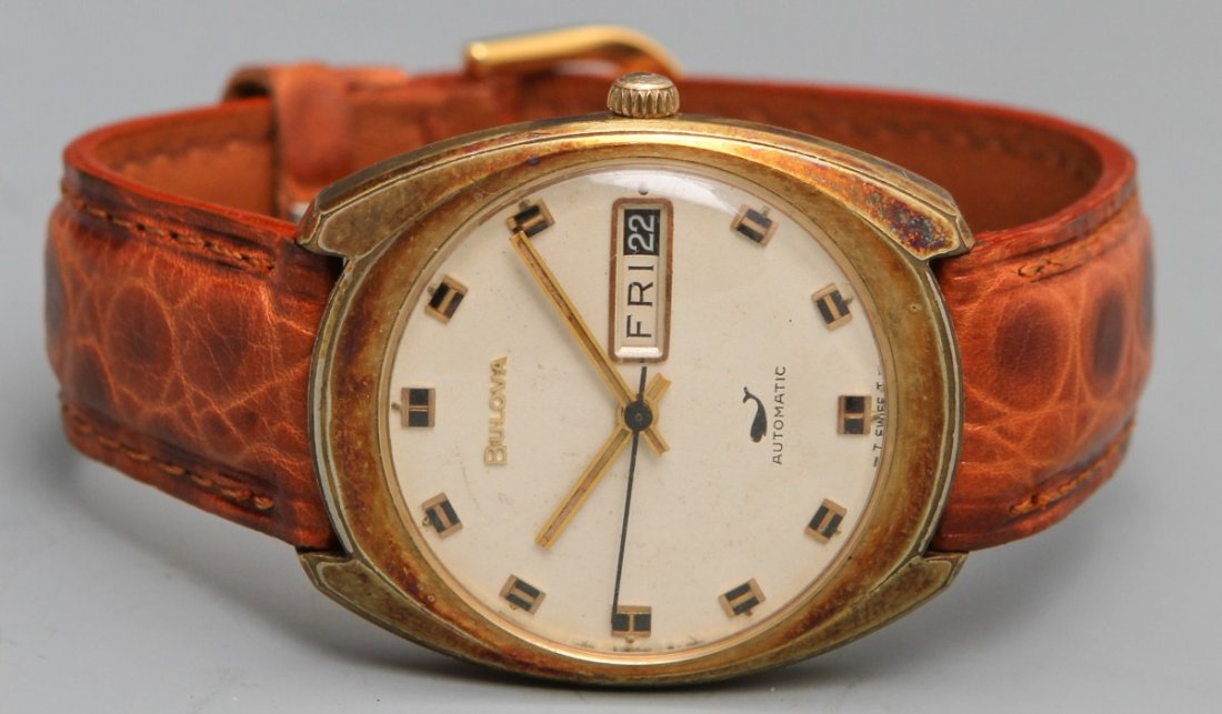 BULOVA SEA KING 1970 AUTOMATIC WRISTWATCH: BULOVA SEA KING 1970 AUTOMATIC WRISTWATCH Bulova Sea King 1970 Automatic Wristwatch,10K heavy gold electroplate bezel rolled gold plate back case no.H261854, gold toned hour,minute hands, gold toned b