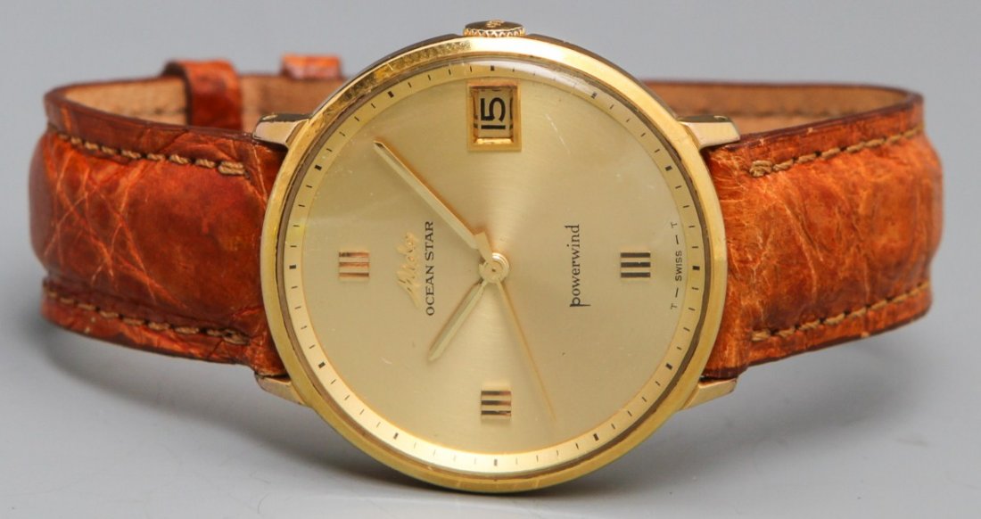 MIDO OCEAN STAR POWERWIND MANUAL WRISTWATCH: MIDO OCEAN STAR POWERWIND MANUAL WRISTWATCH Mido Ocean Star Powerwind Manual Wristwatch, case no.2856390, gold toned hour hand and minute hand, gold toned baton numerals and gold face, sweeping second