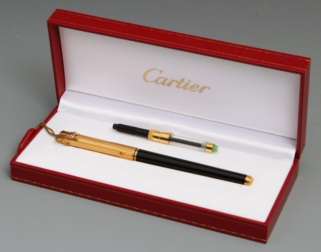 TRINITY DE CARTIER 18K GOLD NIB FOUNTAIN PEN