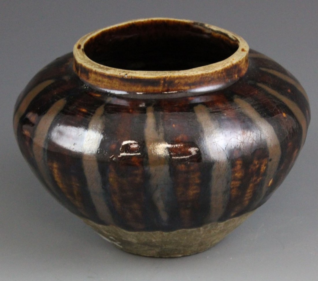 CHINESE EARTHENWARE BOWL WITH BROWN GLAZE: CHINESE EARTHENWARE BOWL WITH BROWN GLAZE Chinese earthenware bowl, brown glaze. Overall good condition with wear appropriate for age. Size: 4 x 5.25" Weight: 508g