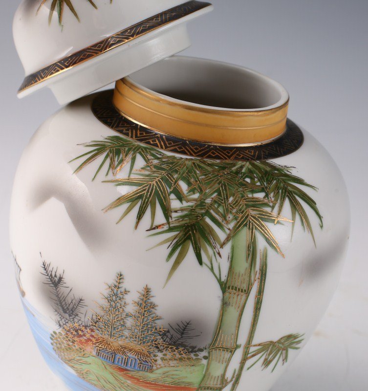 HAND PAINTED JAPANESE VILLAGE SCENE JAR - 2