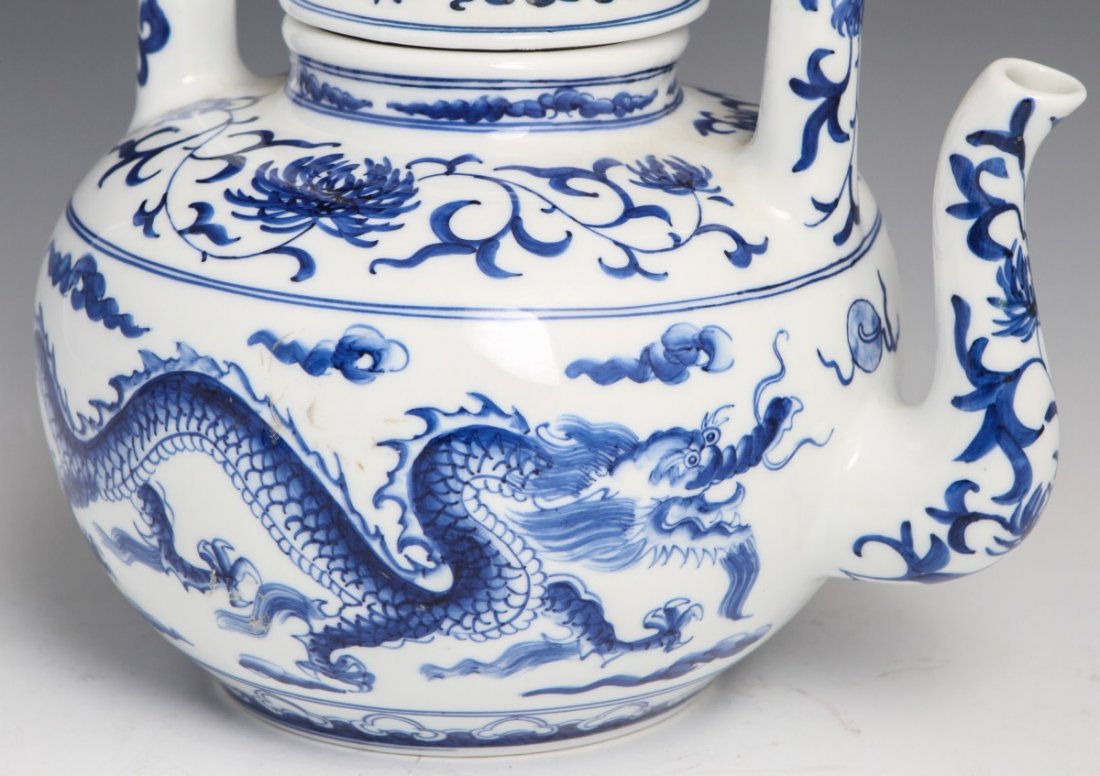 LARGE ASIAN BLUE AND WHITE PORCELAIN TEA POT - 2