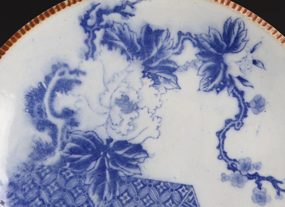 19TH CENTURY BLUE AND WHITE CHINESE CHARGER - 2