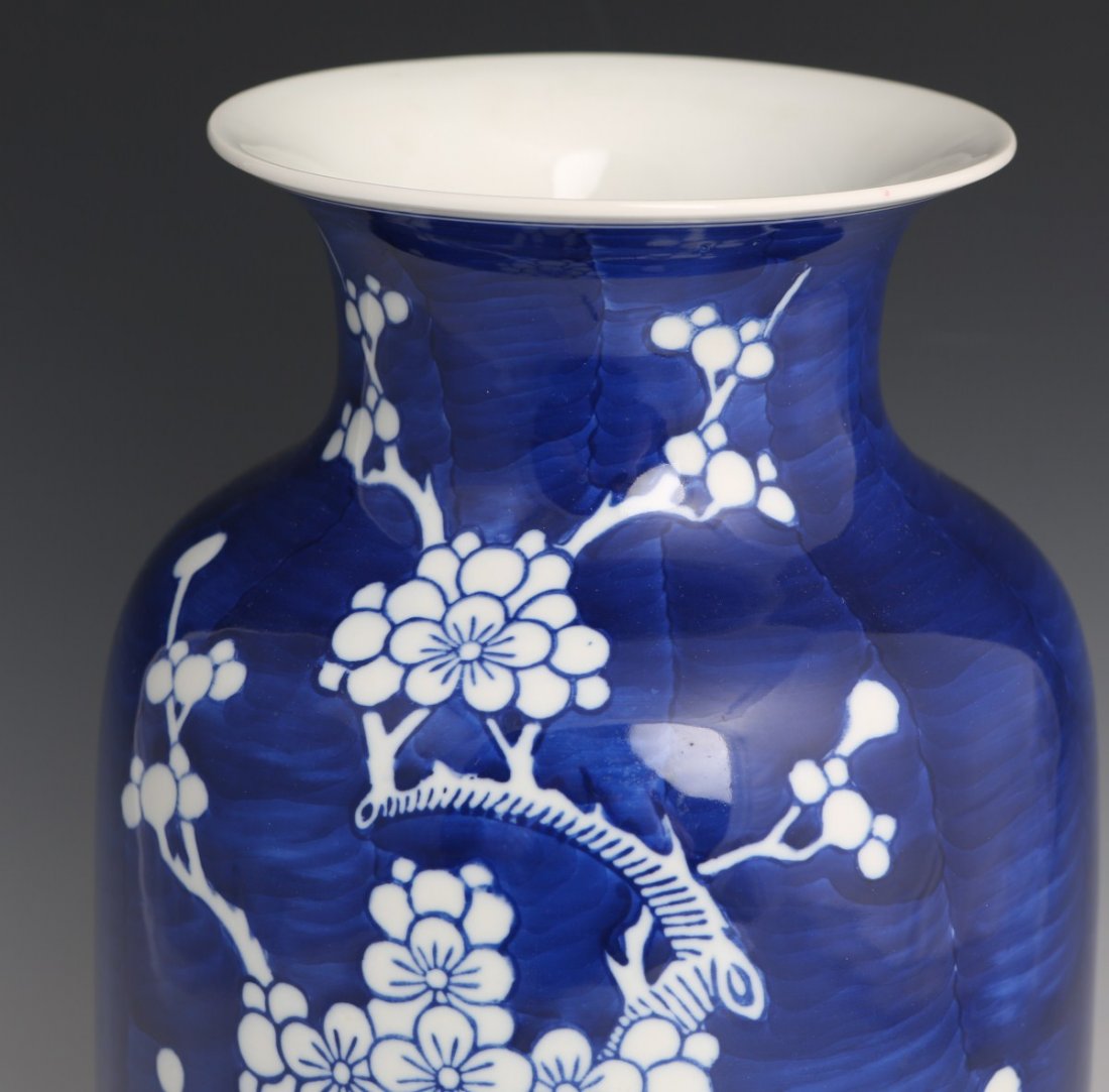LARGE CHINESE BLUE & WHITE VASE PLUM JINGDEZHEN - 2
