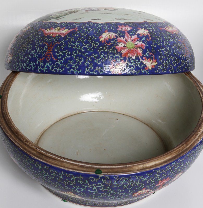 CHINESE QING FAMILLE ROSE PORCELAIN LIDDED BOWLS - 5