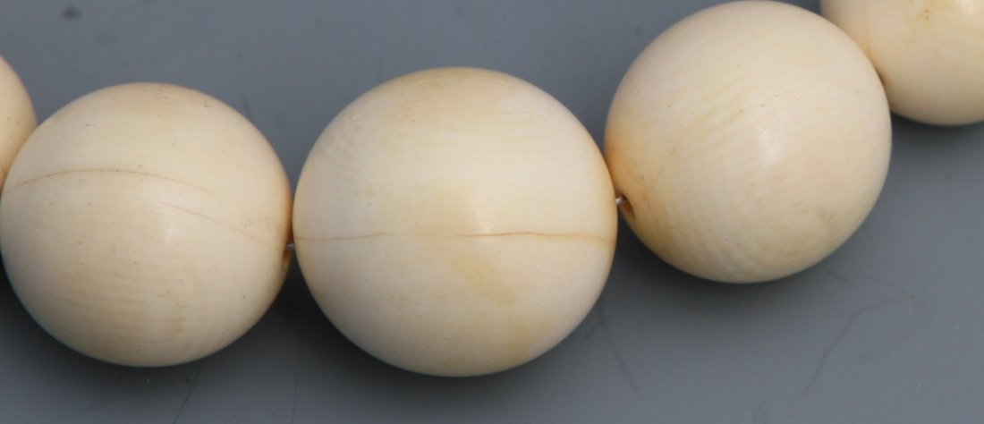 LADIES GRADUATED IVORY BEAD NECKLACE - 2