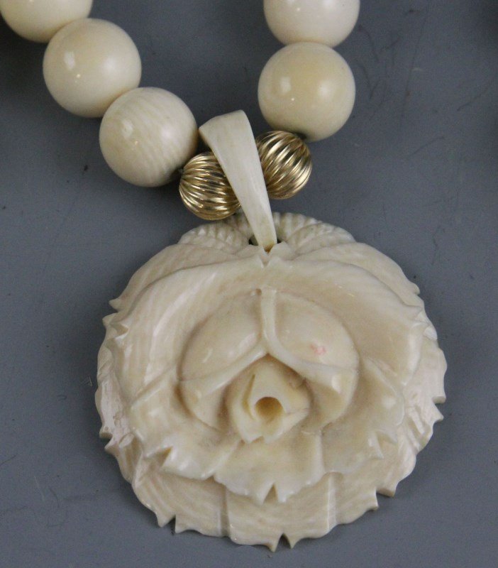 IVORY BEADED FLOWER NECKLACE & JADE BEAD NECKLACE - 2