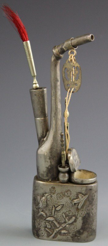CHINESE 19TH CENTURY SILVER WATER PIPE