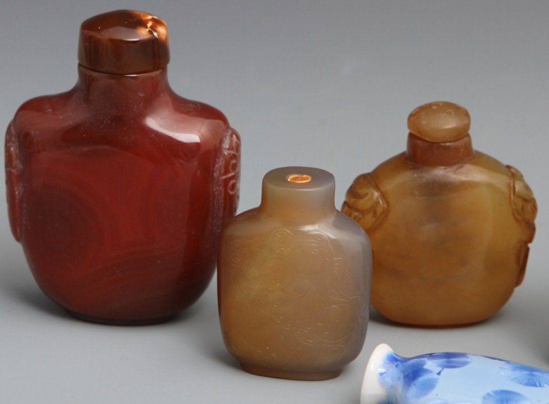STONE GLASS PORCELAIN SNUFF BOTTLES - 2