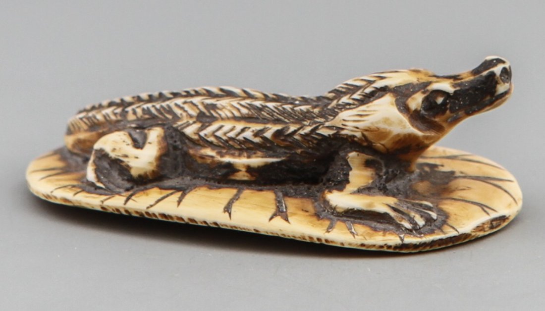 CARVED IVORY NETSUKE CROCODILE SIGNED - 2