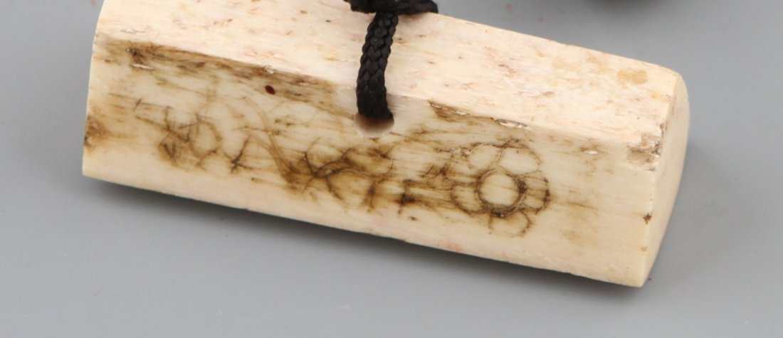JAPANESE EMBOSSED WOOD INRO WITH BONE NETSUKE - 4