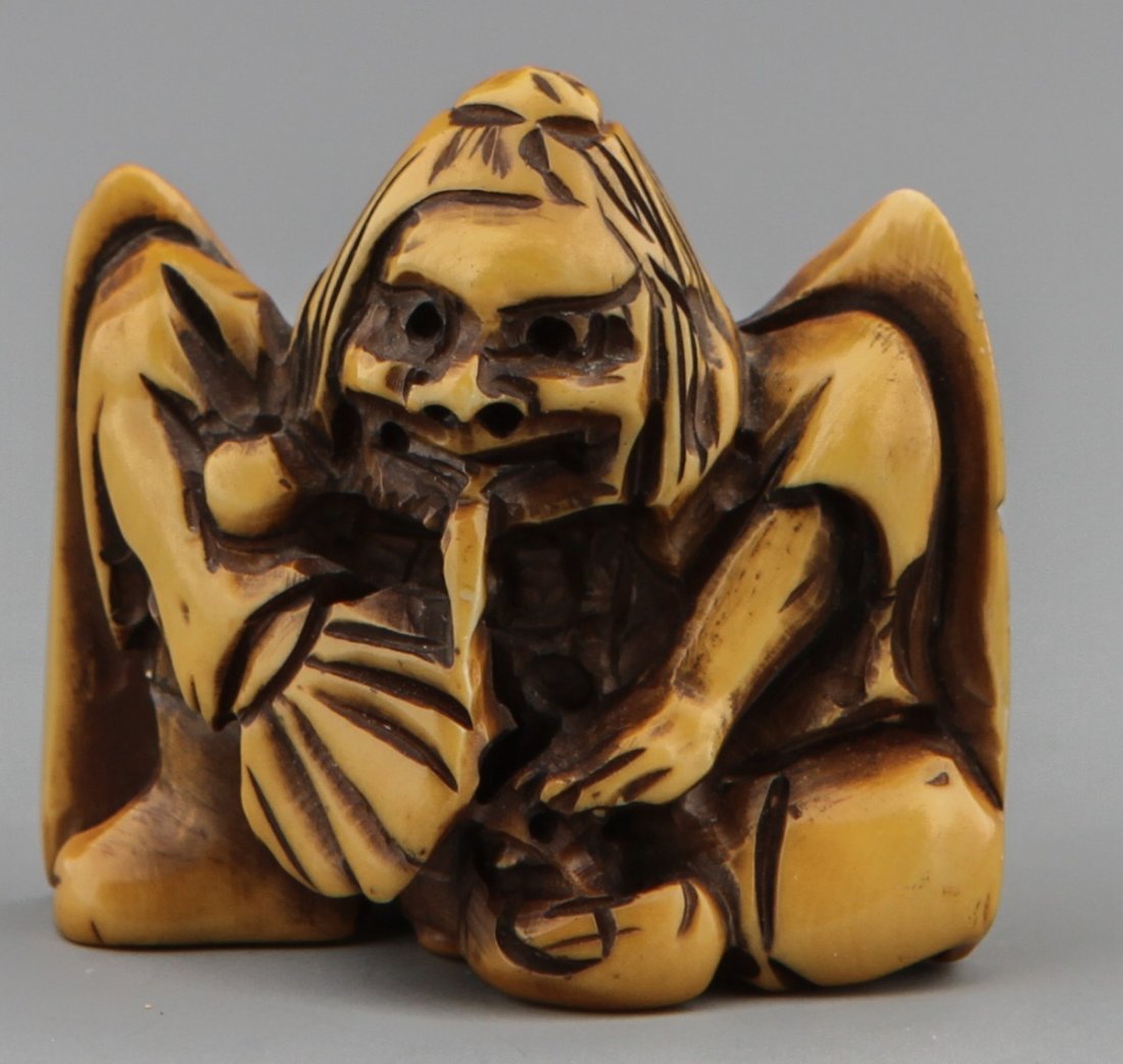 JAPANESE CARVED IVORY NETSUKE NAMAHAGE