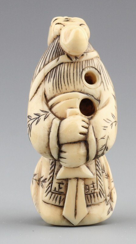 JAPANESE CARVED IVORY NETSUKE SAMURAI WITH SWORD - 2