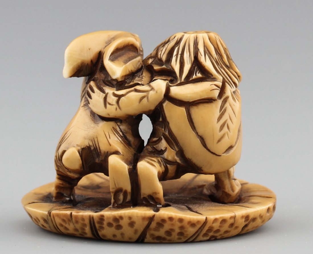 JAPANESE CARVED IVORY NETSUKE KAPPA AND HARE - 2