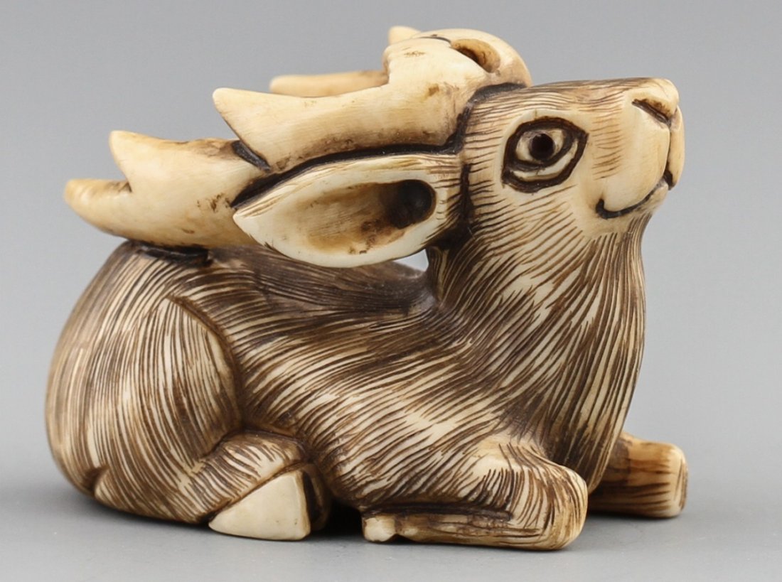 JAPANESE CARVED IVORY NETSUKE DEER BAISHO - 2