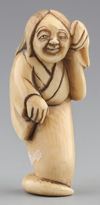 JAPANESE CARVED IVORY NETSUKE WOMAN KIMONO BAISHO