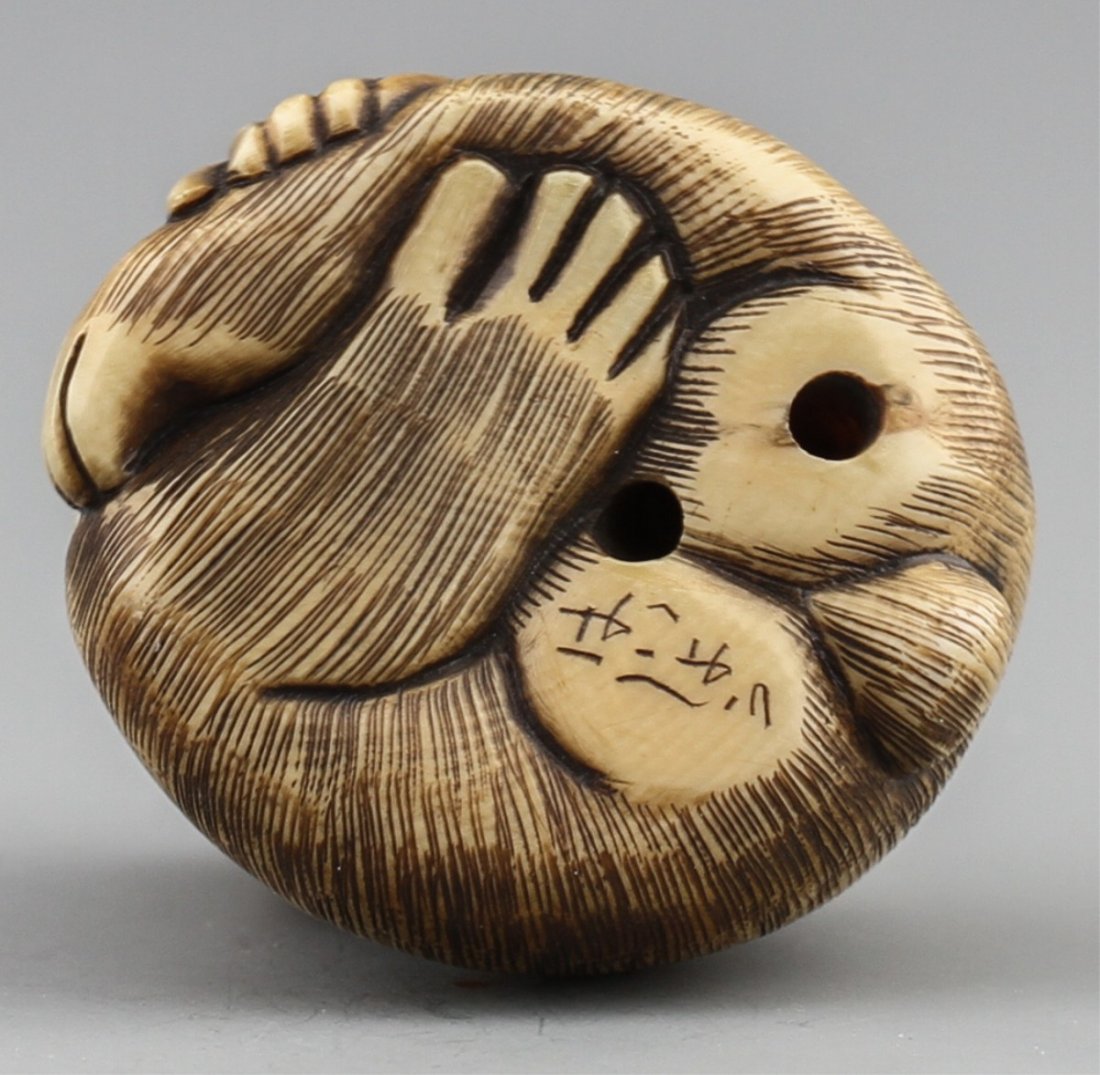 JAPANESE CARVED IVORY NETSUKE MONKEY - 3