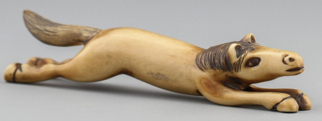 JAPANESE CARVED IVORY NETSUKE RUNNING HORSE BAISHO - 3