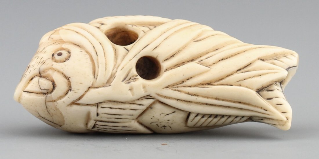 JAPANESE CARVED IVORY NETSUKE FISH - 2