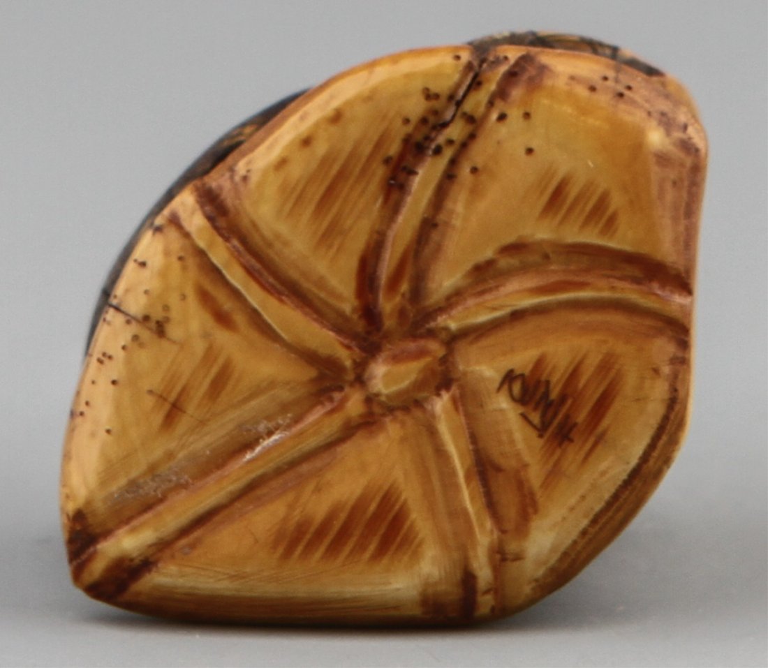 JAPANESE CARVED IVORY NETSUKE FISHERMAN - 4