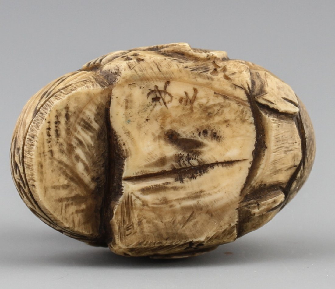 JAPANESE CARVED IVORY NETSUKE WOMAN WITH DISH - 3