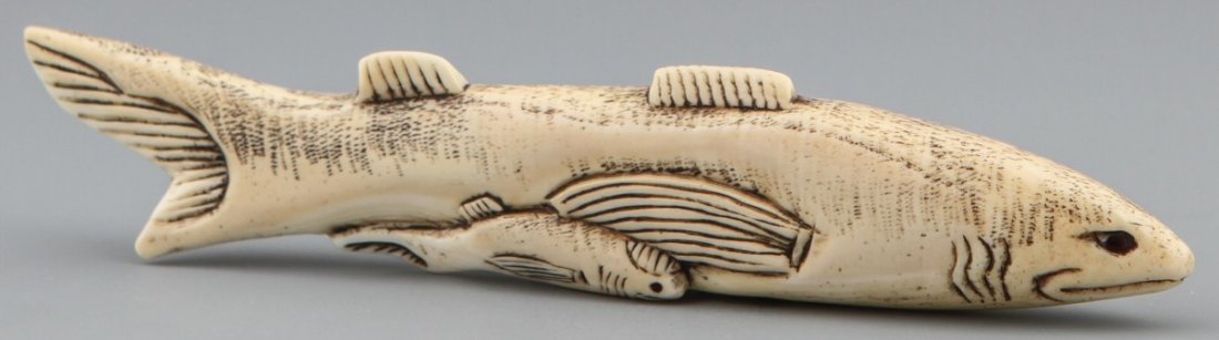 JAPANESE CARVED IVORY SASHI NETSUKE - 2
