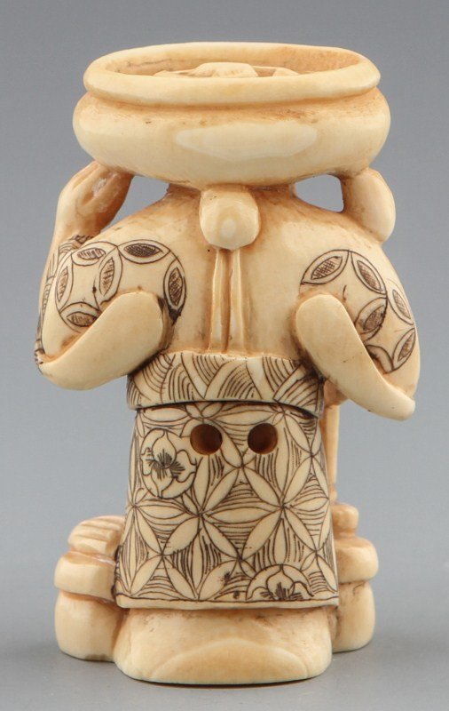 JAPANESE CARVED IVORY NETSUKE ELDER WITH BASKET - 2